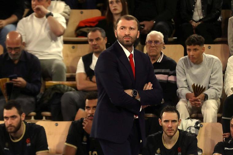 « La Roca family, personne ne pourra nous l’enlever » : l’entraîneur de l’AS Monaco Basket très touché par la chute du club
