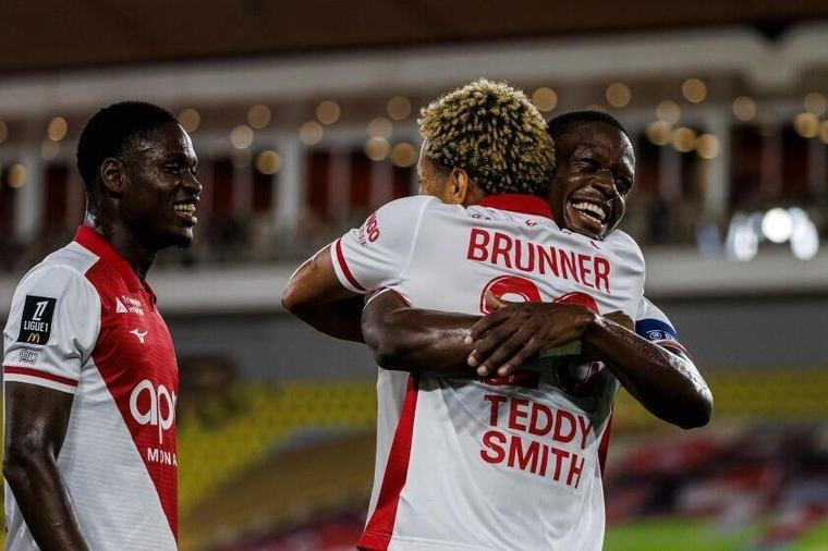 Les réactions de Paris Brunner et Sadibou Sané après Marseille Lire les réactions 🎙️