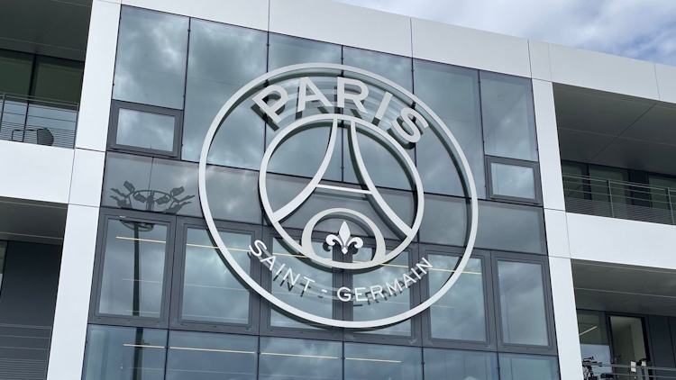 Les U17 du PSG écrasent le Paris FC