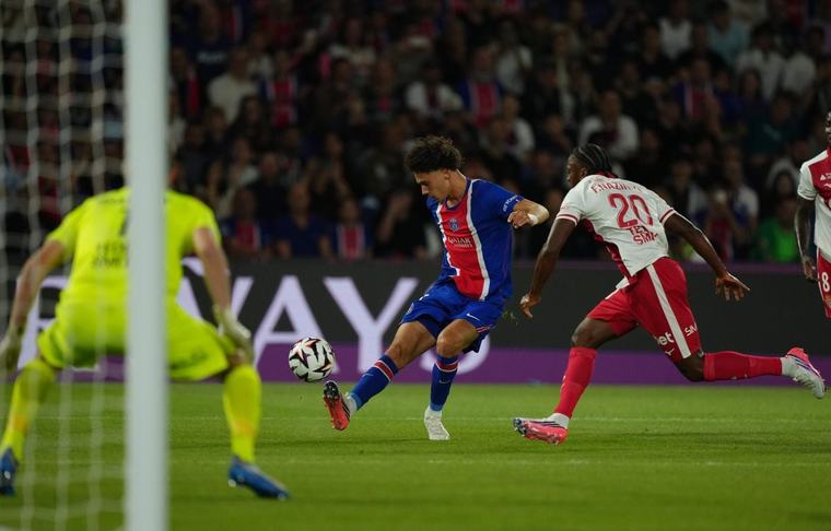 EN DIRECT PSG - Monaco : Monaco égalise contre le cours du jeu, tout est à refaire pour le PSG… Suivez le match avec nous