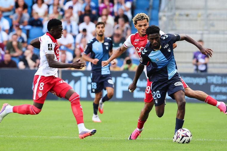Brunner titulaire, Biereth de nouveau sur le banc… découvrez le 11 de départ de l’AS Monaco pour le barrage retour de Conference League