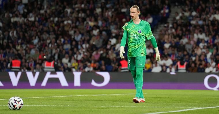 Safonov pris pour cible après PSG-Monaco